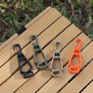 Outdoor multi-purpose plastic clip