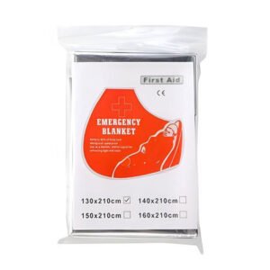 Outdoor emergency insulation blanket